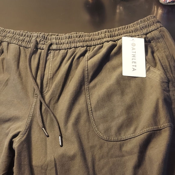 *Athleta Farallon jogger 26, cygr color, organic cotton, NWT - Picture 3 of 16